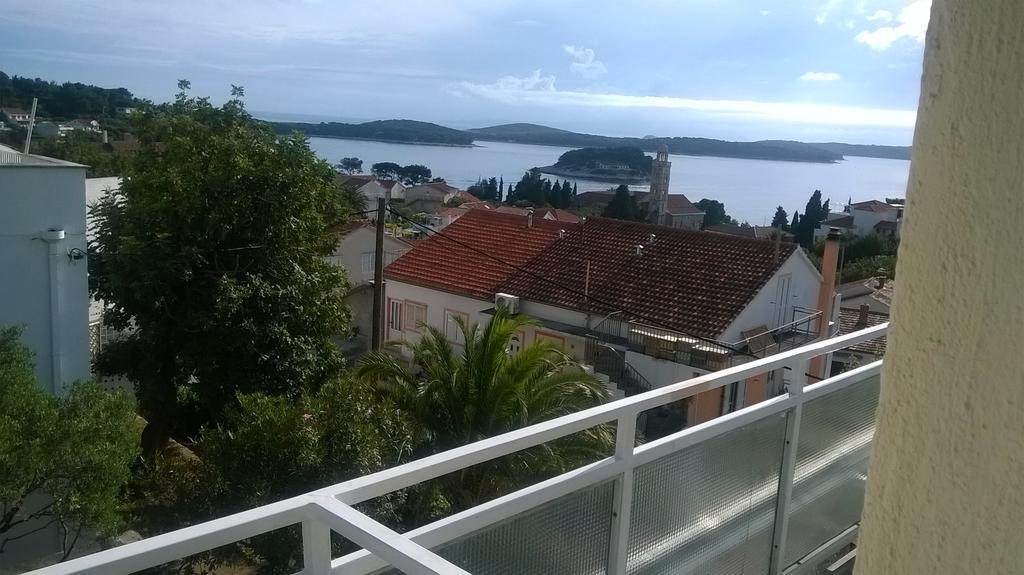 Jaksa Hvar Town